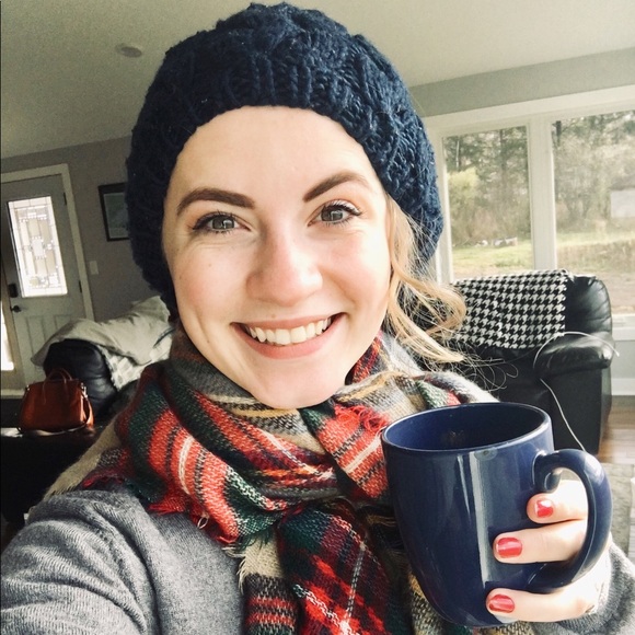 Meet your Posher, Isabelle - Picture 2 of 10